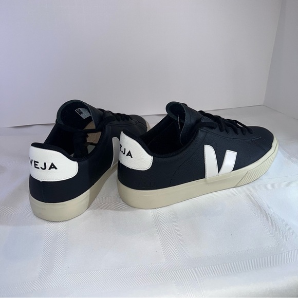Veja Campo Chromefree Leather Women’s Sneaker-Black & White - w/ Original box - Picture 8 of 13